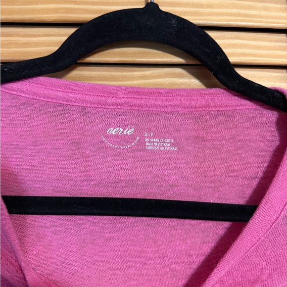Aerie Vibrant Pink Short Sleeve Tee - Picture 3 of 3